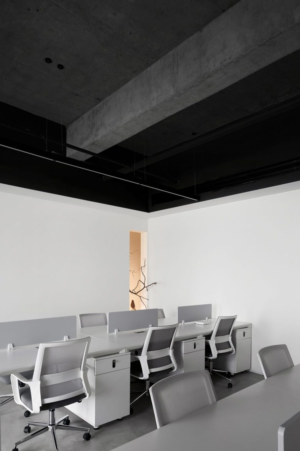 嘉安達大廈北歐工業(yè)風辦公室裝修設計 開放式工作區(qū) (2)