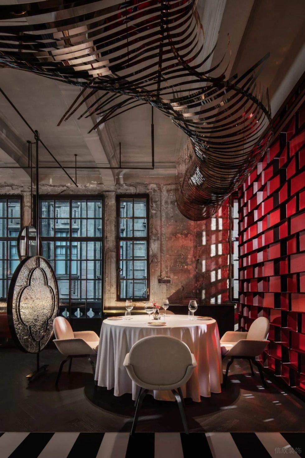 深圳光明時尚西餐廳特別角落餐位裝修設計