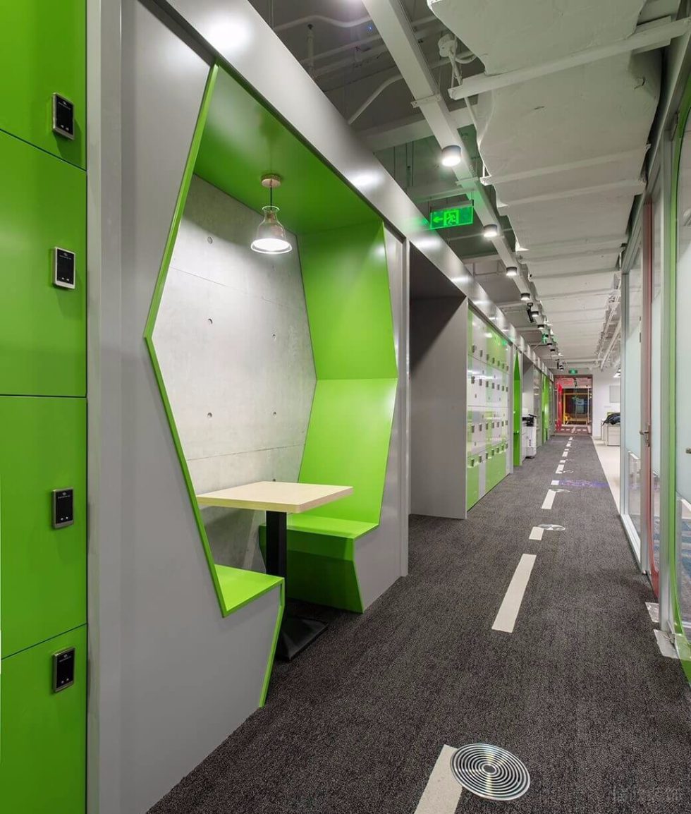 深圳龍崗山海商業廣場工業現代風設計特色辦公室裝修案例過道特色洽談區 深圳龍崗山海商業廣場工業現代風設計特色辦公室裝修案例過道特色洽談區