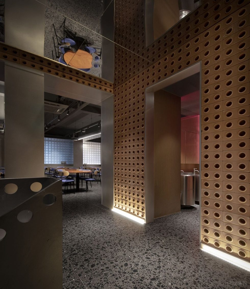 深圳龍崗現(xiàn)代摩登餐廳天花裝修設(shè)計(jì)