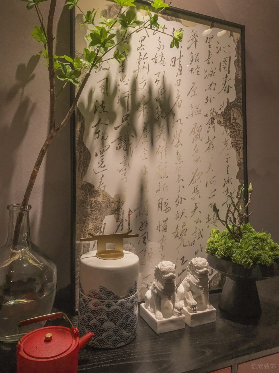 深圳龍華新中式風(fēng)格餐廳入口玄關(guān)書法裝飾古色古香裝修設(shè)計(jì)