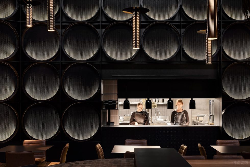 深圳南山黑金高雅酒吧廚房窗口設(shè)計(jì)裝修