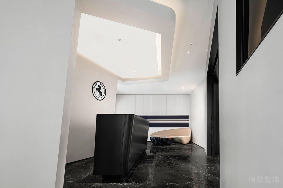 深圳南山區(qū)西麗街道天瓏大廈現(xiàn)代輕奢風(fēng)格辦公室裝修設(shè)計風(fēng)格 前臺服務(wù)接待區(qū)