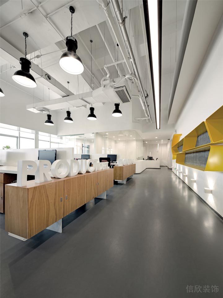 深圳南山賽西科技大廈800平方米后現(xiàn)代極簡風(fēng)辦公室裝修案例辦公區(qū)過道