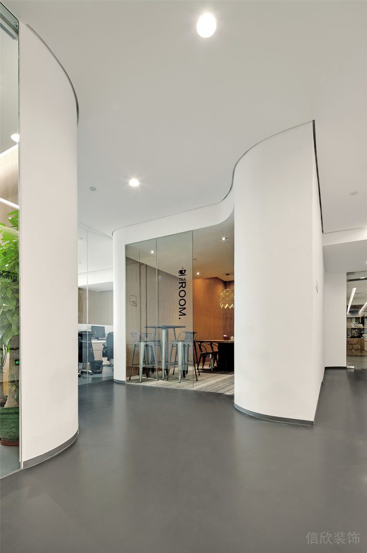 深圳南山賽西科技大廈800平方米后現(xiàn)代極簡風(fēng)辦公室裝修案例茶水間外立面