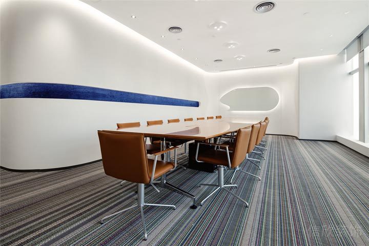 深圳南山賽西科技大廈800平方米后現(xiàn)代極簡風(fēng)辦公室裝修案例會議室