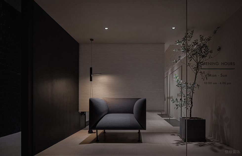 深圳市寶安區福永lougne Suit服裝定制店裝修設計-黑色沙發 深圳市寶安區福永lougne Suit服裝定制店裝修設計-黑色沙發