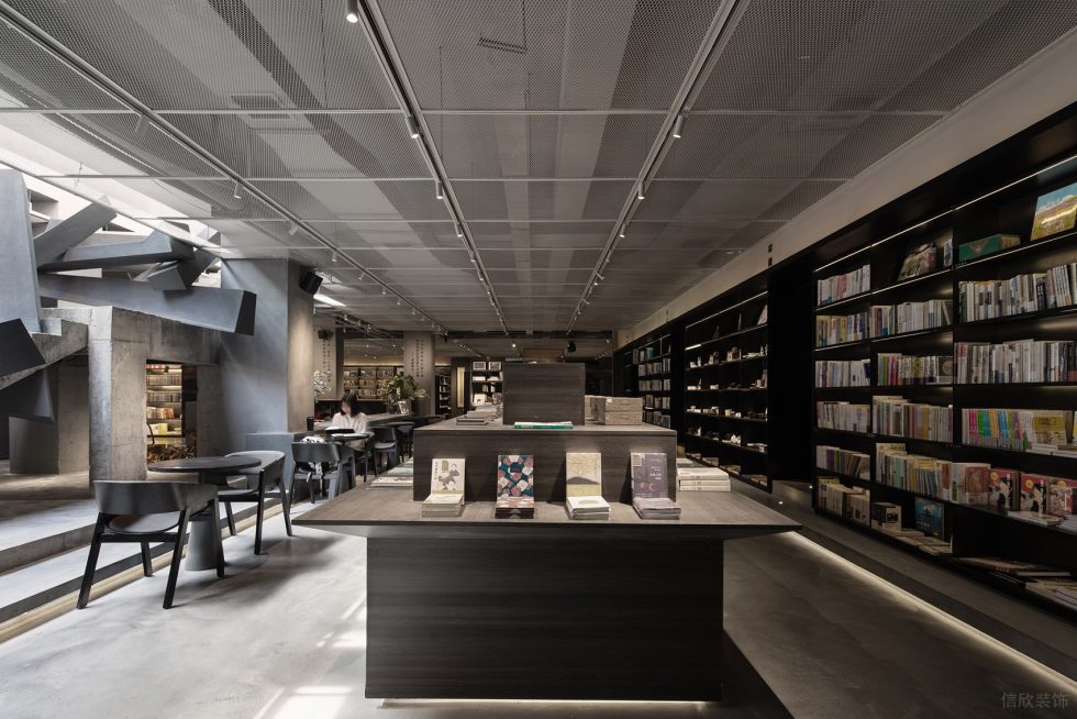 深圳市羅湖區(qū)翠竹止間麓山南現(xiàn)代風(fēng)書(shū)店裝修設(shè)計(jì)實(shí)景圖-咖色實(shí)木燈帶島臺(tái) 深圳市羅湖區(qū)翠竹止間麓山南現(xiàn)代風(fēng)書(shū)店裝修設(shè)計(jì)實(shí)景圖-咖色實(shí)木燈帶島臺(tái)