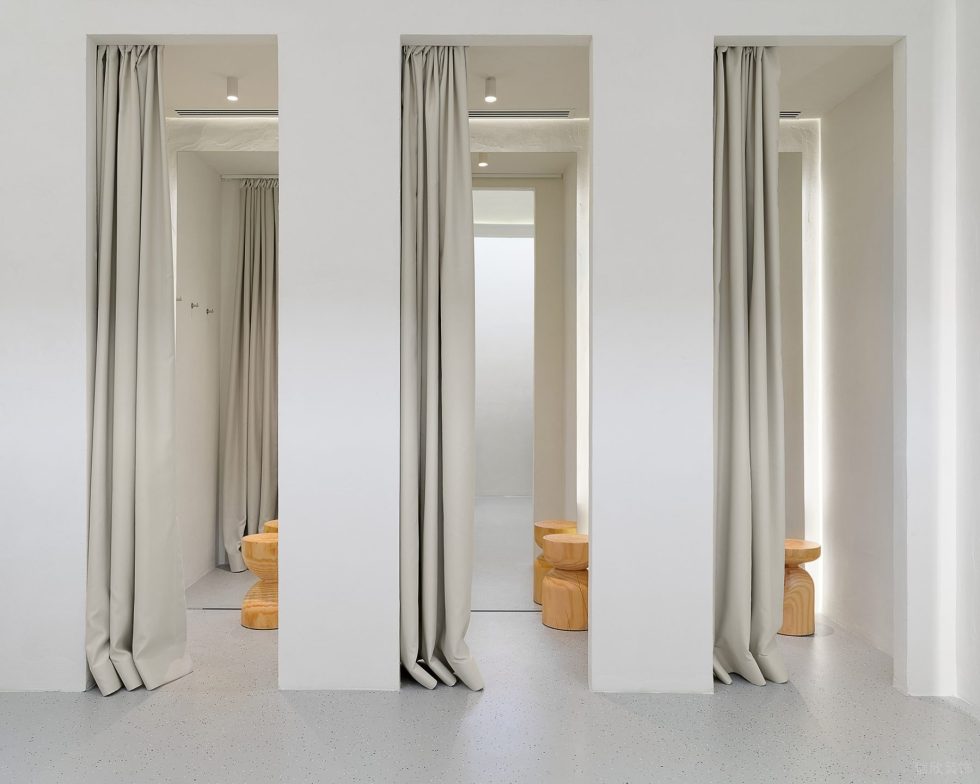 深圳市龍華區大浪侘寂風服裝店裝修設計-試衣區 深圳市龍華區大浪侘寂風服裝店裝修設計-試衣區