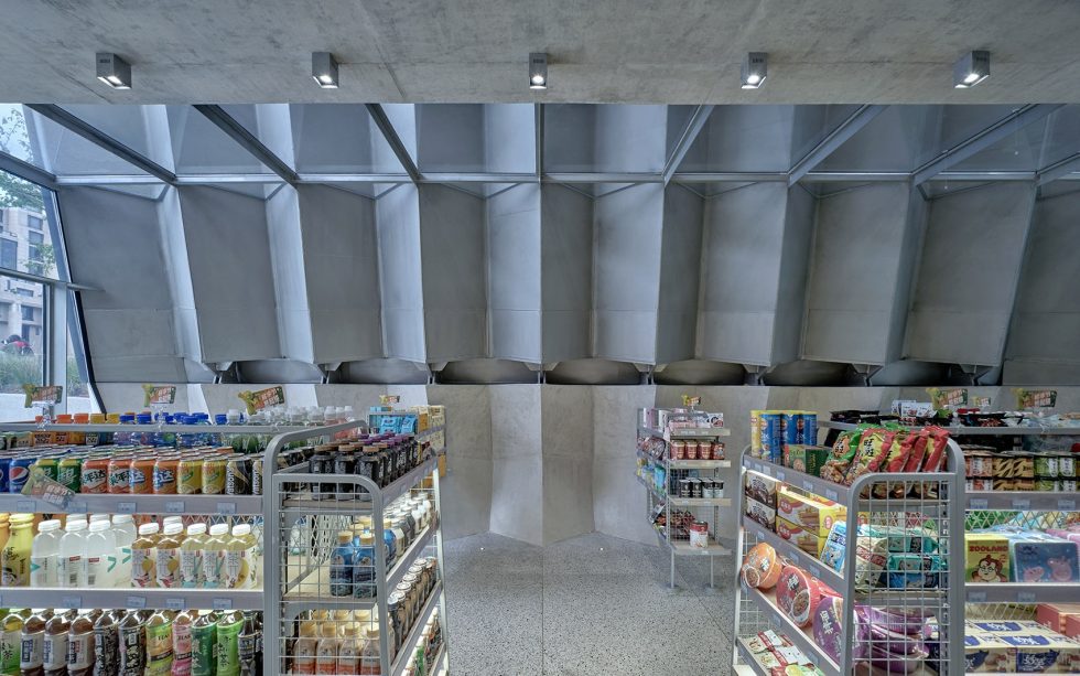 深圳市南山區南油中石化加油站實景效果圖-水泥屏風背景墻