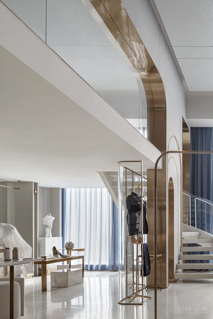 深圳市南山區(qū)蛇口現(xiàn)代輕奢風(fēng)禮服店裝修設(shè)計-香檳金拱形門 深圳市南山區(qū)蛇口現(xiàn)代輕奢風(fēng)禮服店裝修設(shè)計-香檳金拱形門