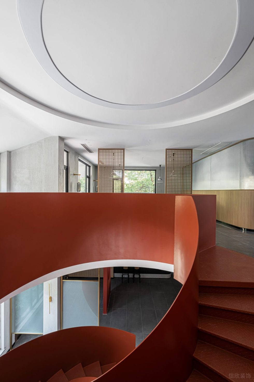 簡約中式風(fēng)中餐廳二樓弧形天花裝修設(shè)計(jì)