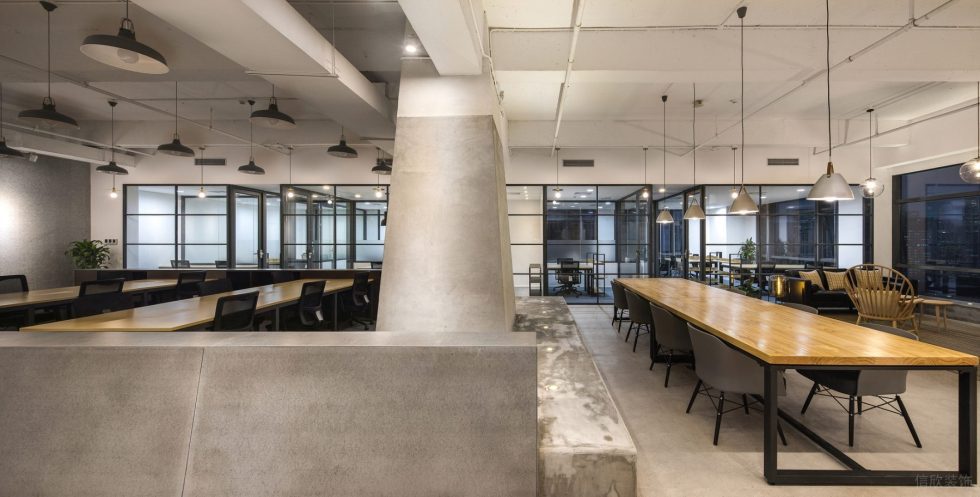 美式簡約風(fēng)辦公室裝修設(shè)計木紋色辦公臺 美式簡約風(fēng)辦公室裝修設(shè)計木紋色辦公臺