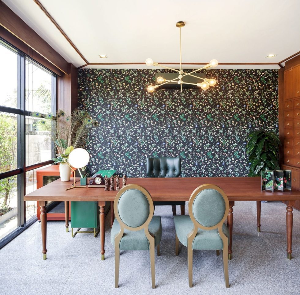 暖色田園風(fēng)辦公室裝修設(shè)計(jì)暖木色工作臺 暖色田園風(fēng)辦公室裝修設(shè)計(jì)暖木色工作臺