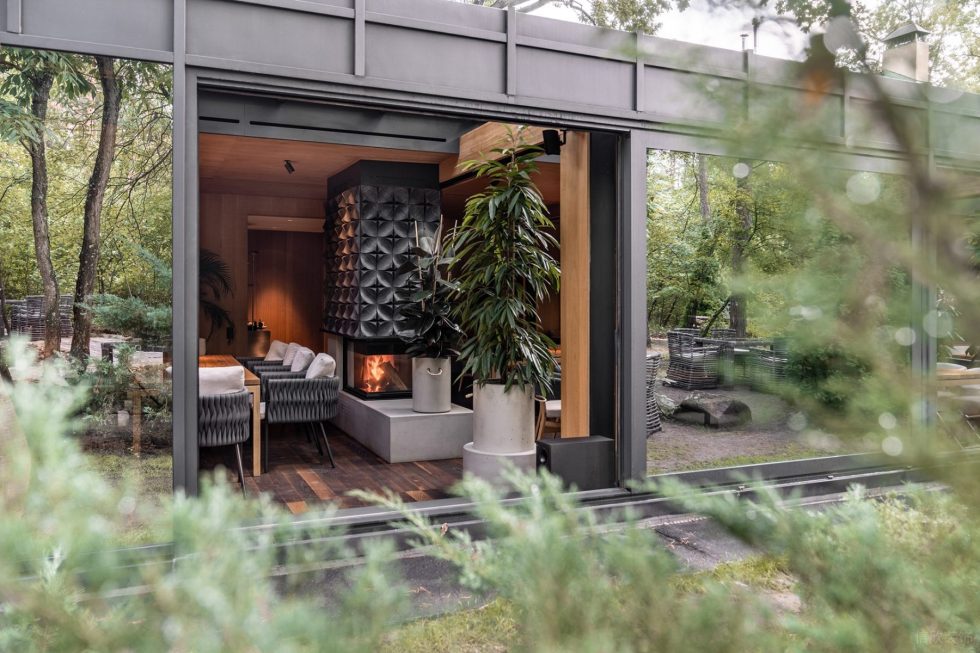 森系休閑風(fēng)西餐廳金屬玻璃外觀裝修設(shè)計