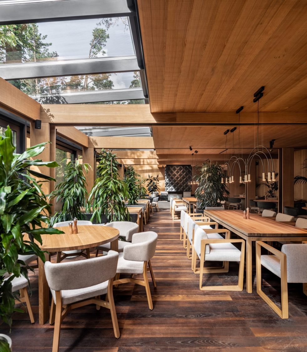 森系休閑風(fēng)西餐廳盆栽隔斷裝修設(shè)計