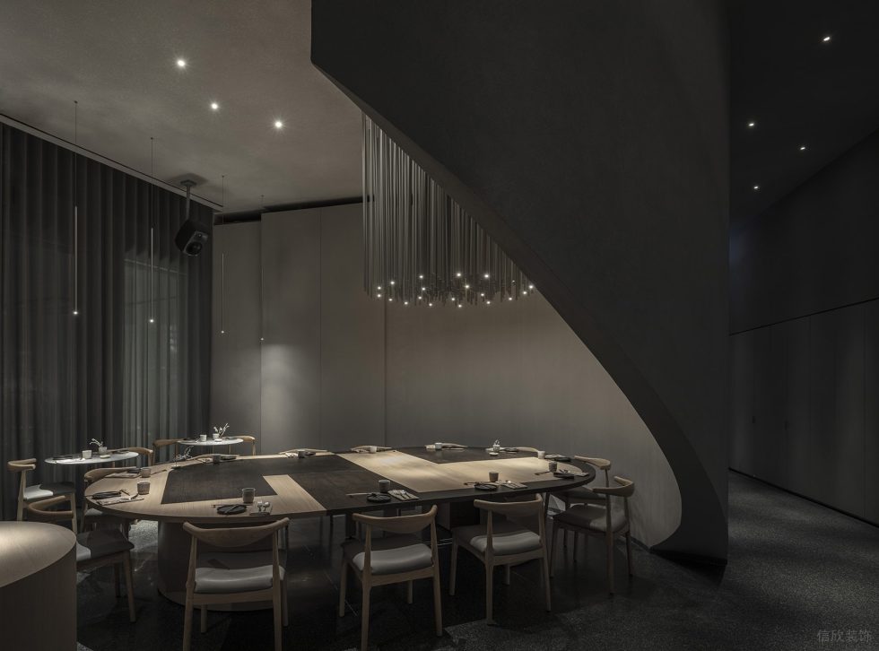 現代簡約風格餐廳灰白色弧形墻面隔斷效果圖