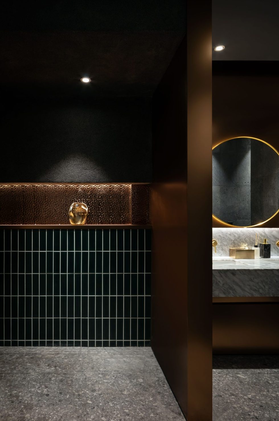 現(xiàn)代輕奢風(fēng)火鍋店瓷磚墻面搭玻璃背板設(shè)計(jì)圖