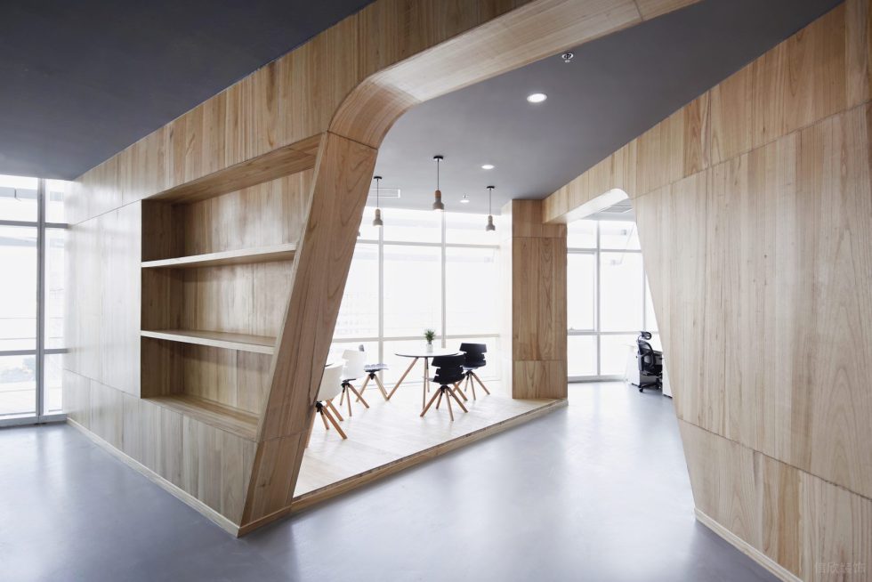現代原木風辦公室裝修設計原木色壁龕 現代原木風辦公室裝修設計原木色壁龕