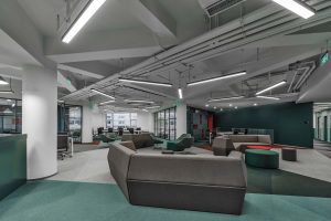 深青色現(xiàn)代風(fēng)辦公室裝修設(shè)計(jì)深青色辦公廳效果圖