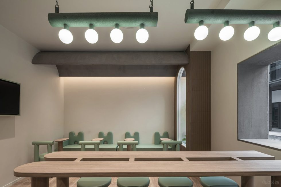 現(xiàn)代簡約風飲品店綠色吊燈照明裝修設(shè)計