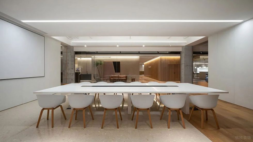 白木色簡約風辦公室裝修設計白色調洽談室 白木色簡約風辦公室裝修設計白色調洽談室