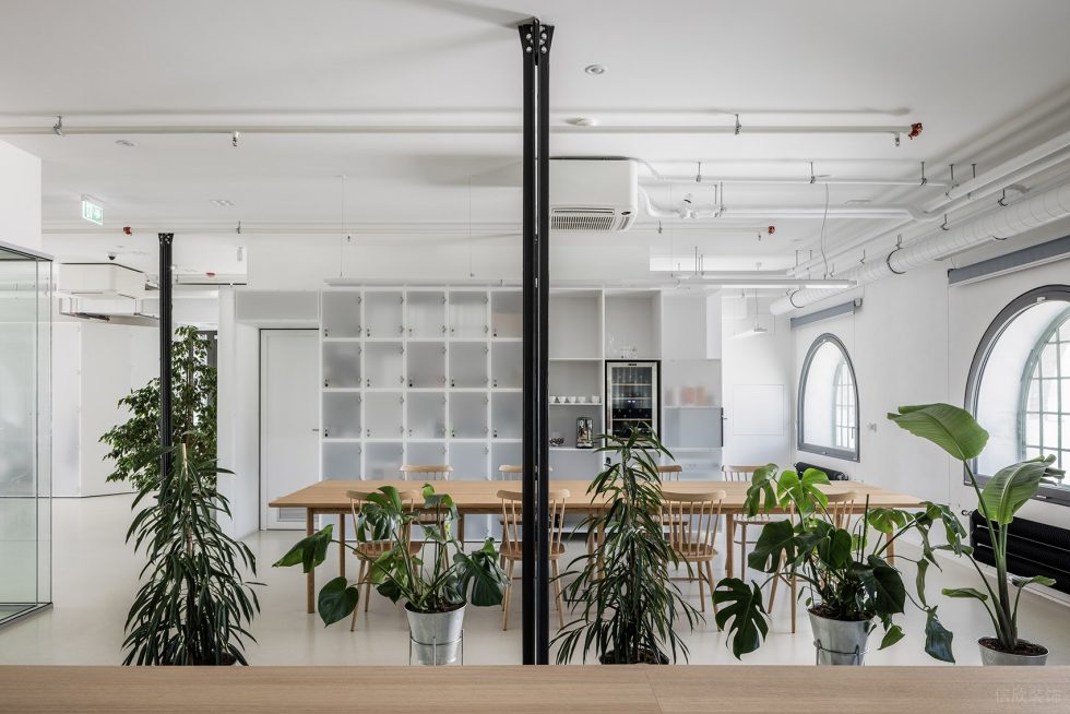 白色簡(jiǎn)約自然風(fēng)辦公室裝修設(shè)計(jì)白色系茶水間 白色簡(jiǎn)約自然風(fēng)辦公室裝修設(shè)計(jì)白色系茶水間