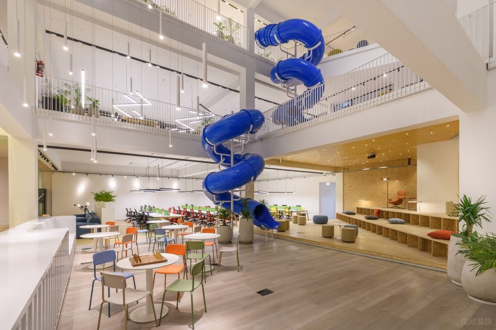 多彩色趣味現代風辦公室裝修設計多彩色綜合休閑廳 多彩色趣味現代風辦公室裝修設計多彩色綜合休閑廳