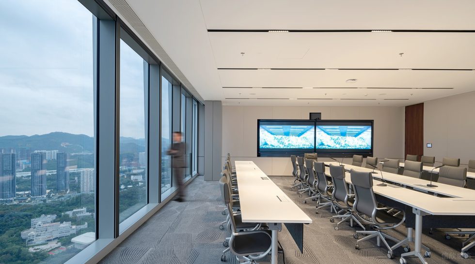 高級灰現(xiàn)代簡約風辦公室裝修設(shè)計灰白色多媒體座談室