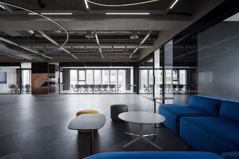 黑白灰時尚極簡風(fēng)辦公室裝修設(shè)計深色調(diào)多功能會議廳 黑白灰時尚極簡風(fēng)辦公室裝修設(shè)計深色調(diào)多功能會議廳