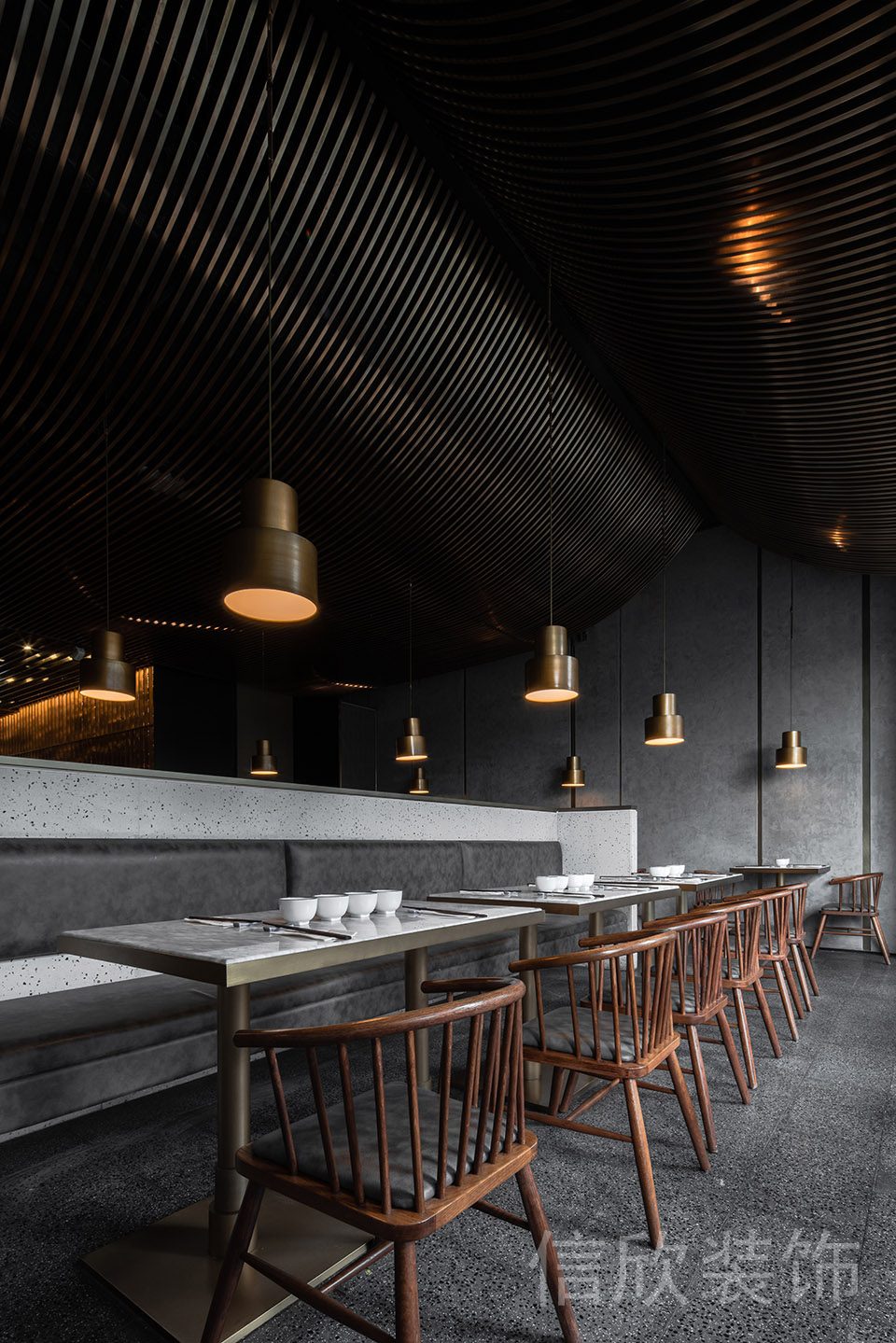 深圳福田香蜜湖面館長條形卡座裝修設(shè)計(jì)