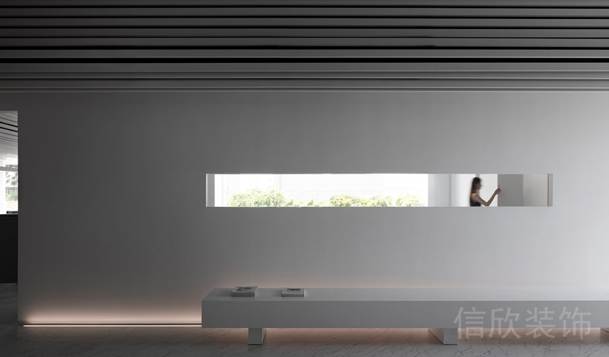 白色極簡(jiǎn)風(fēng)辦公空間展示區(qū)墻面裝修設(shè)計(jì)