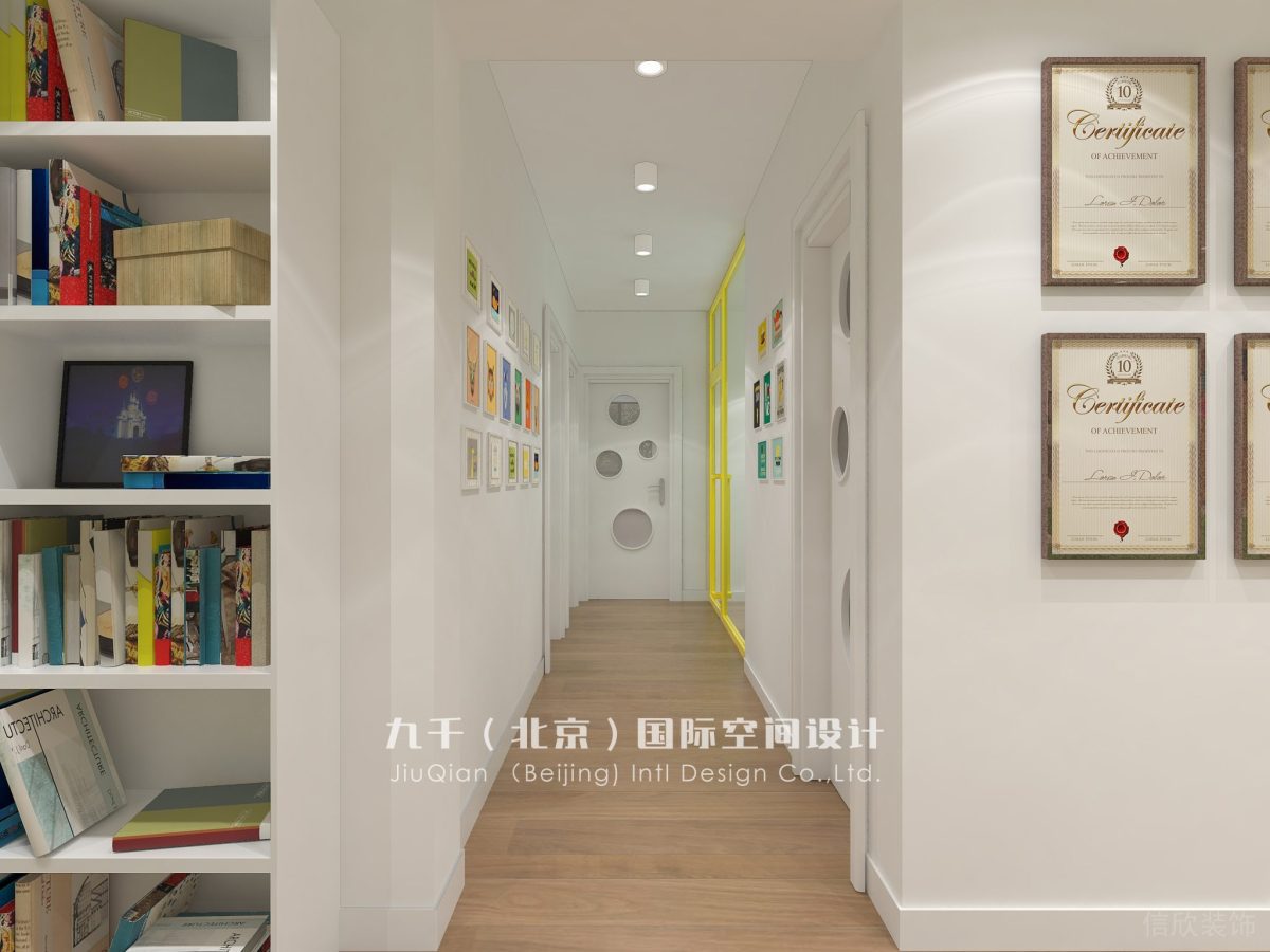 深圳市寶安區(qū)白鹿廣場新苗國際教育高端外語幼兒培訓(xùn)教育機構(gòu)榻木質(zhì)過道裝修設(shè)計