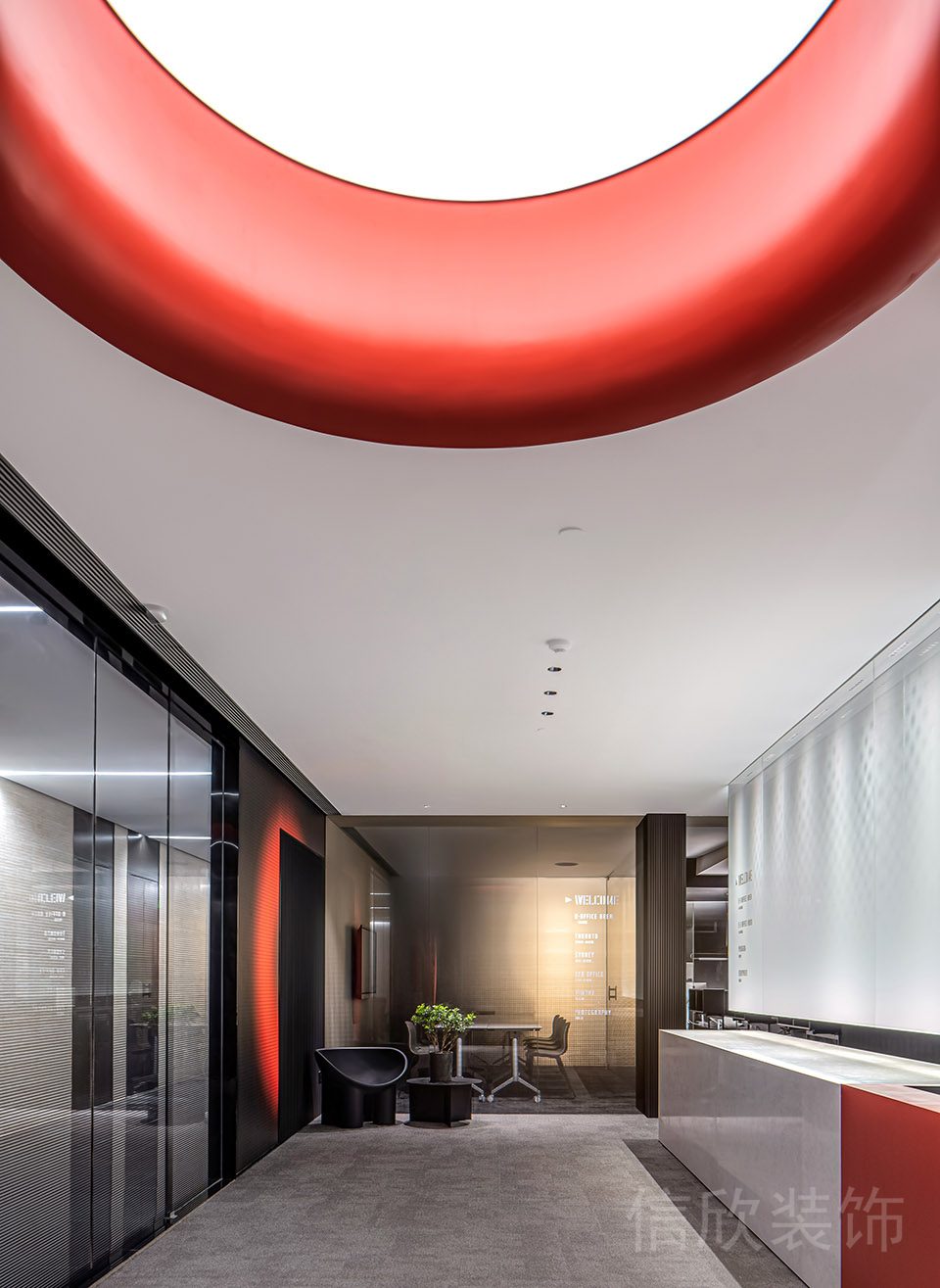 過道設(shè)計(jì)厚片石塑地板