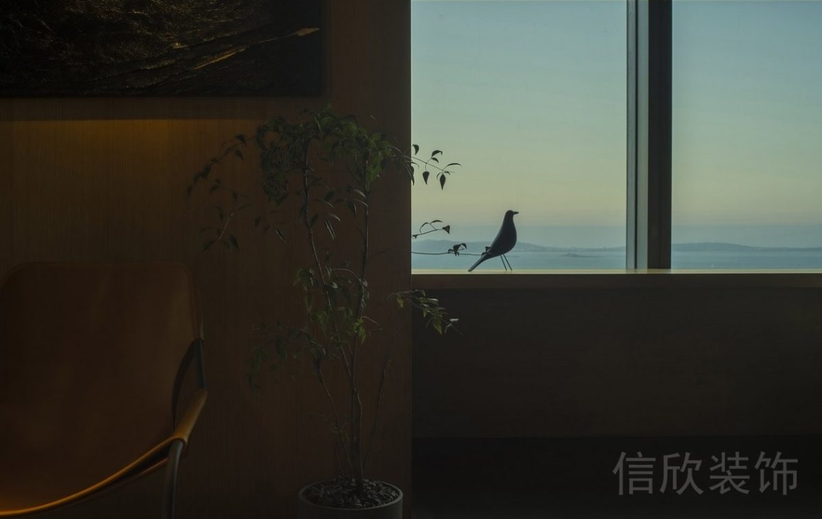 鳥(niǎo)類(lèi)藝術(shù)品搭配綠植設(shè)計(jì)