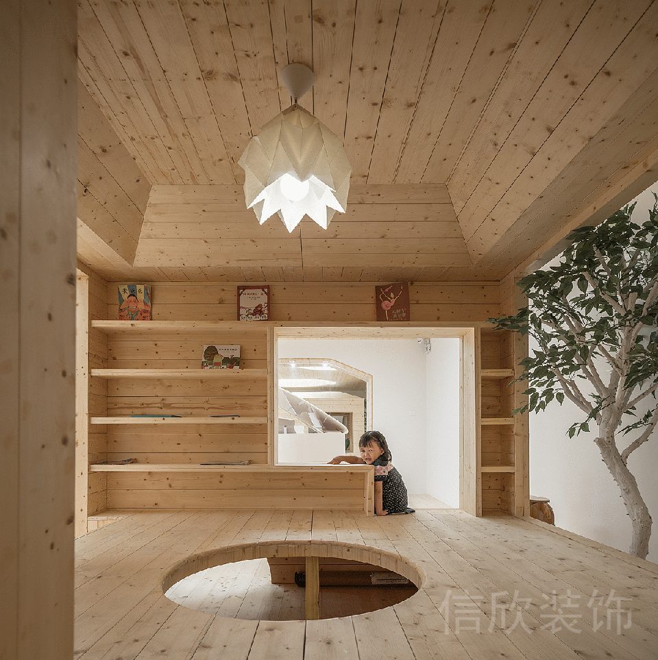 深圳南山區(qū)西麗少兒藝術(shù)興趣培訓(xùn)學(xué)校園洞寫(xiě)字桌裝修