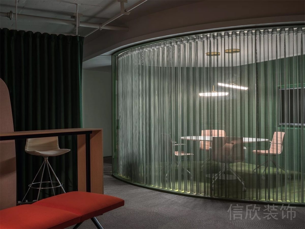 自動(dòng)智能窗簾環(huán)形通體玻璃設(shè)計(jì)會(huì)議室裝修