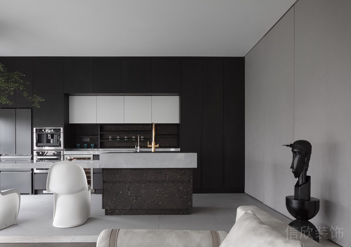 茶水間設(shè)計黑白搭配內(nèi)嵌式柜子裝修效果圖