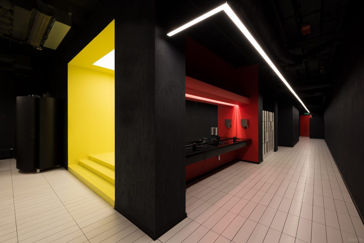 健身房過道拐角處工業(yè)風(fēng)黑色墻體涂料設(shè)計(jì)圖