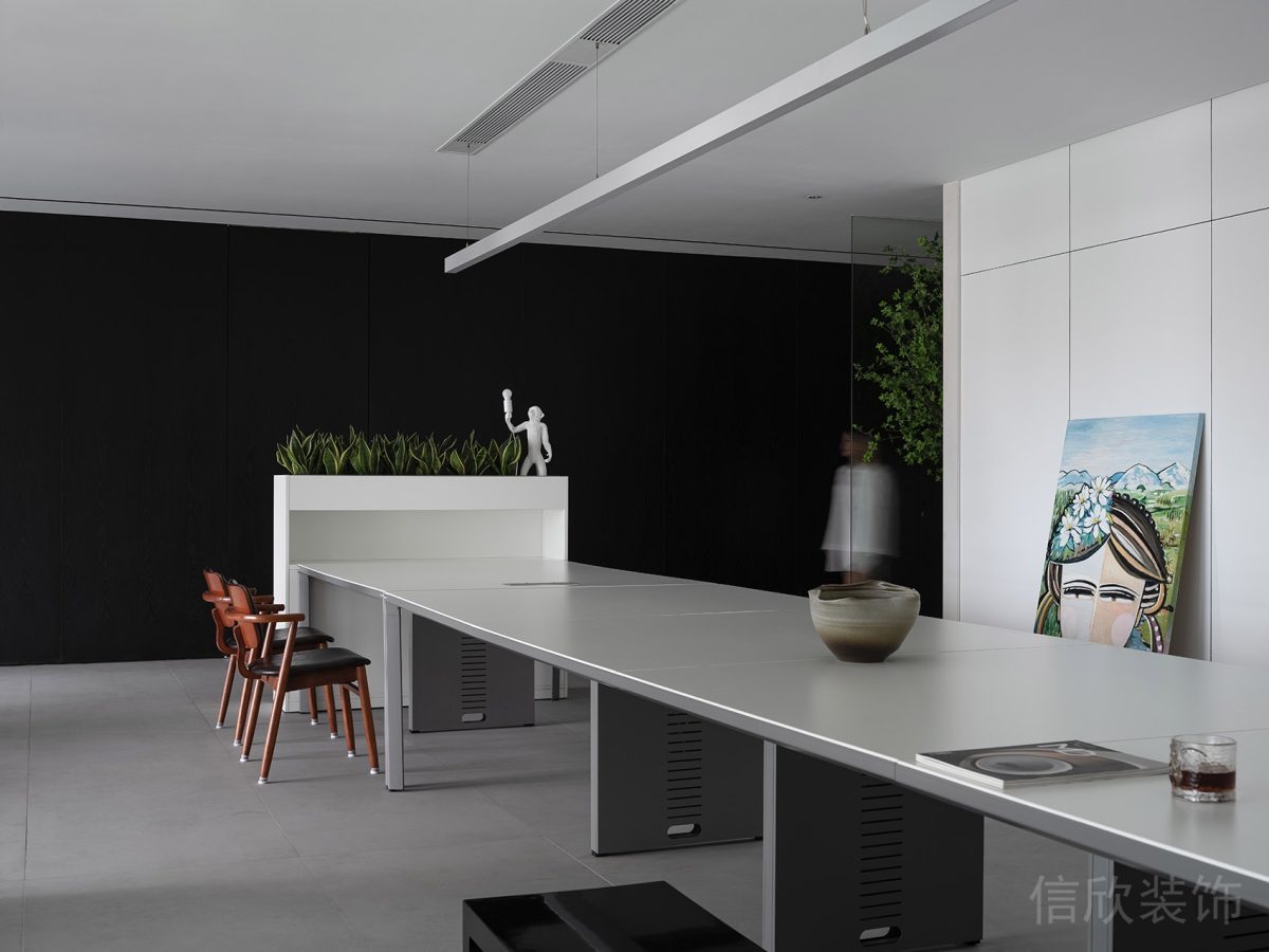 鋁合金桌板裝修辦公室簡歐紅木椅設(shè)計