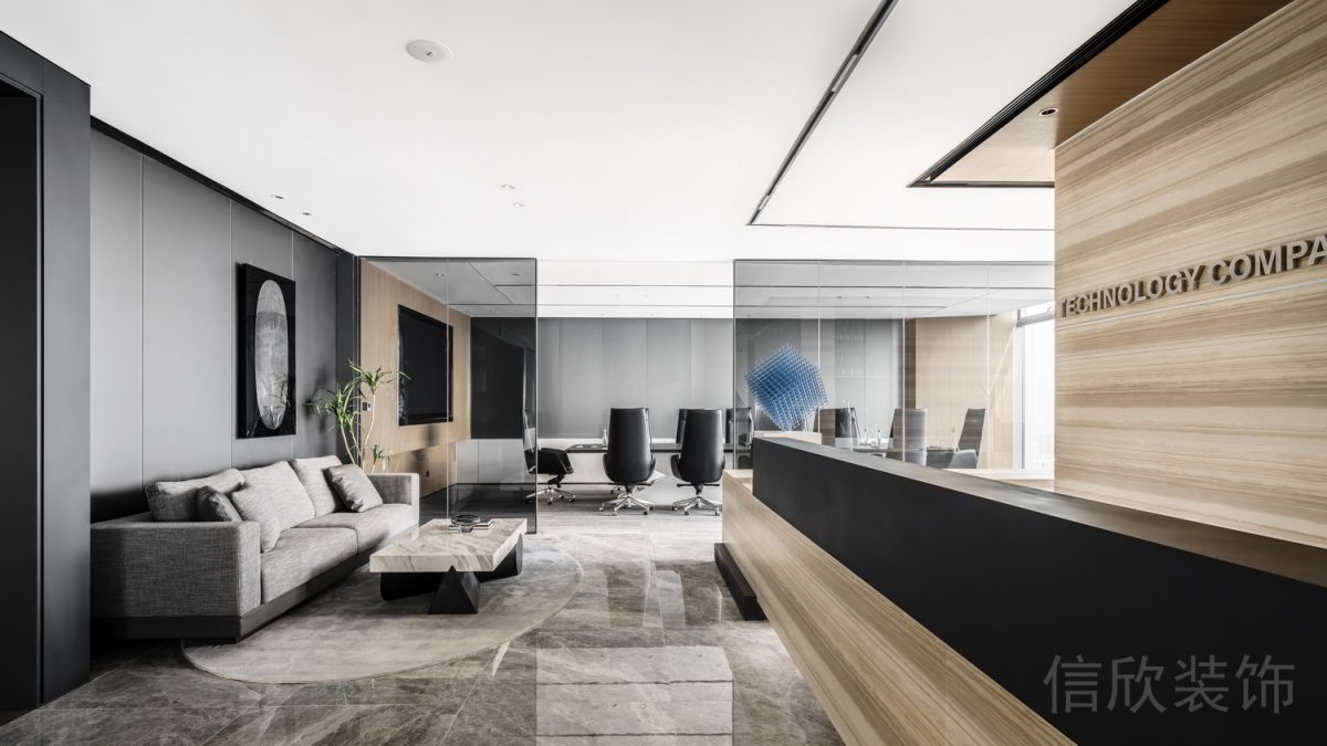 現(xiàn)代中式原木前臺搭配大理石地磚設(shè)計