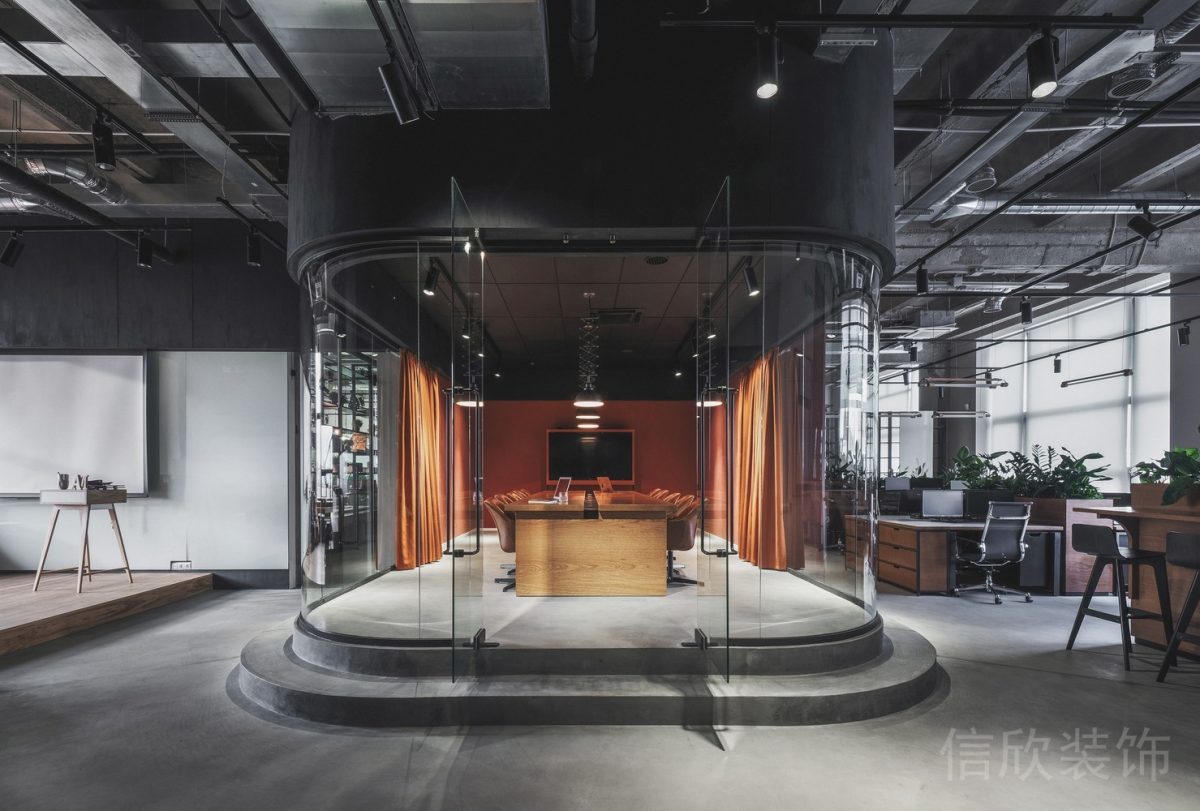 灰色階梯式玻璃弧線(xiàn)工業(yè)風(fēng)辦公室地臺(tái)裝修設(shè)計(jì)