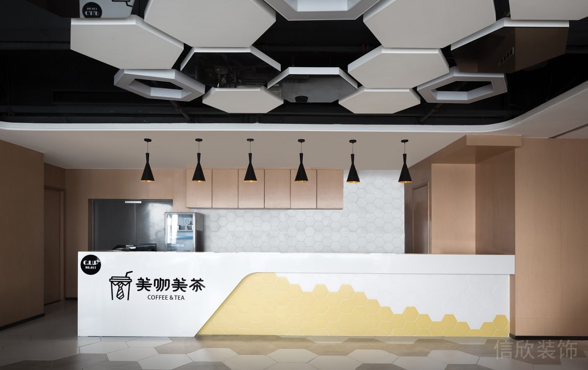 原木置物柜裝修半開放式白色調(diào)塑料前臺(tái)辦公室設(shè)計(jì)圖