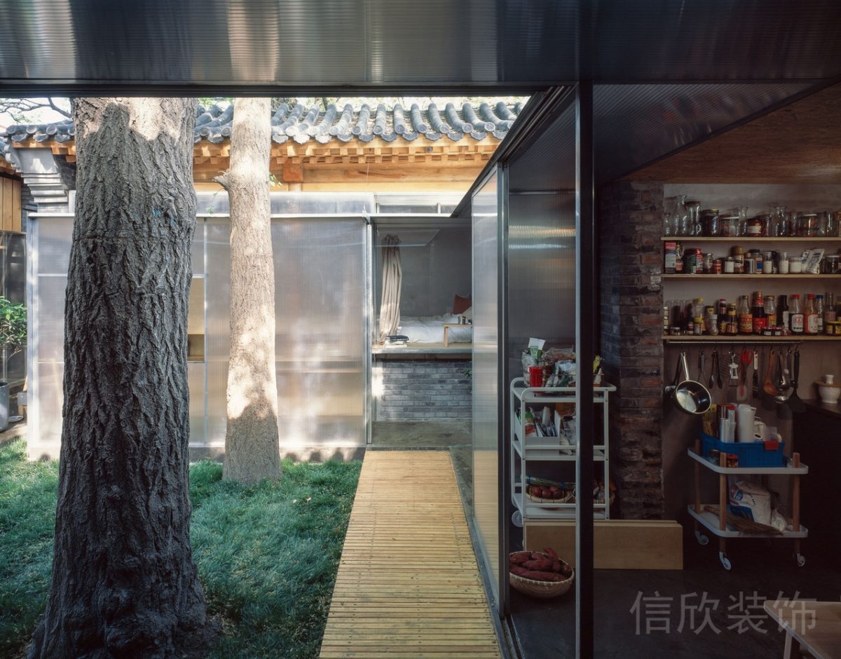 竹編木質(zhì)過道綠色植物戶外銜接設計辦公室裝修