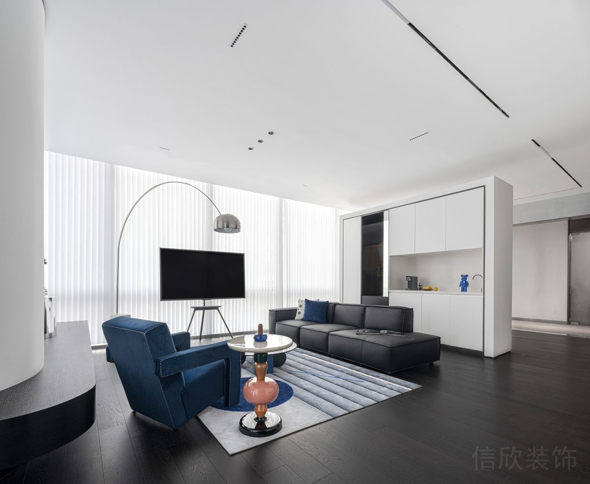 全屋定制客廳設計辦公室平頂天花內(nèi)嵌式吸頂燈洽談區(qū)牛仔沙發(fā)