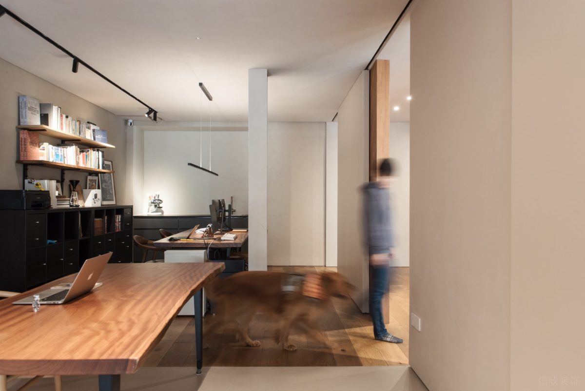 員工開放區(qū)域裝修原木風(fēng)設(shè)計(jì)瓷磚裝修辦公室設(shè)計(jì)簡(jiǎn)約風(fēng)