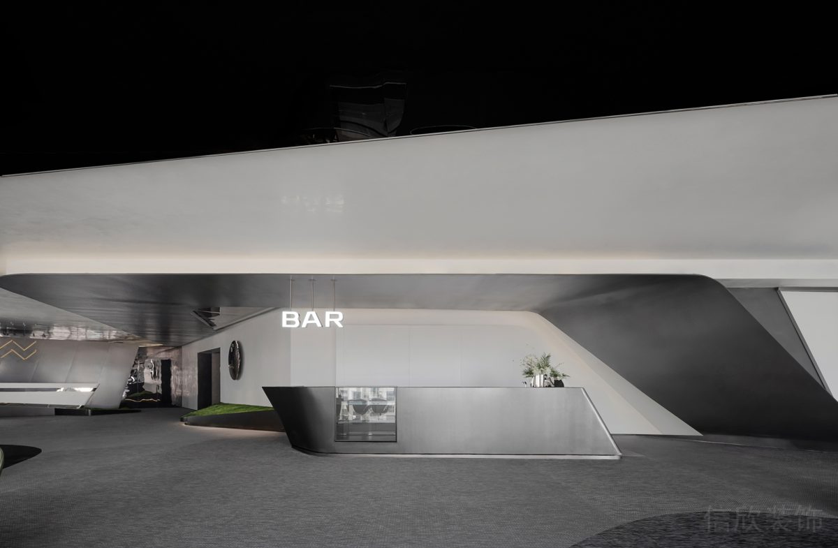 茶水間玻璃隔斷展柜裝修黑色設(shè)計裝修天花弧線設(shè)計圖裝修辦公室