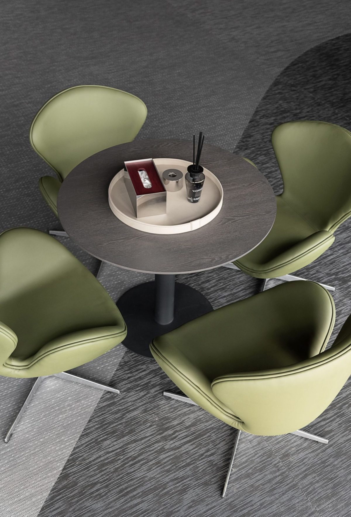 綠色茶水間裝修圓形設(shè)計休息區(qū)皮革木質(zhì)工作桌裝修