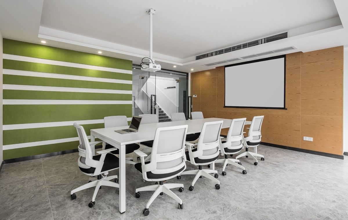 綠色墻體色彩設(shè)計(jì)會(huì)議室裝修設(shè)計(jì)會(huì)議室效果圖