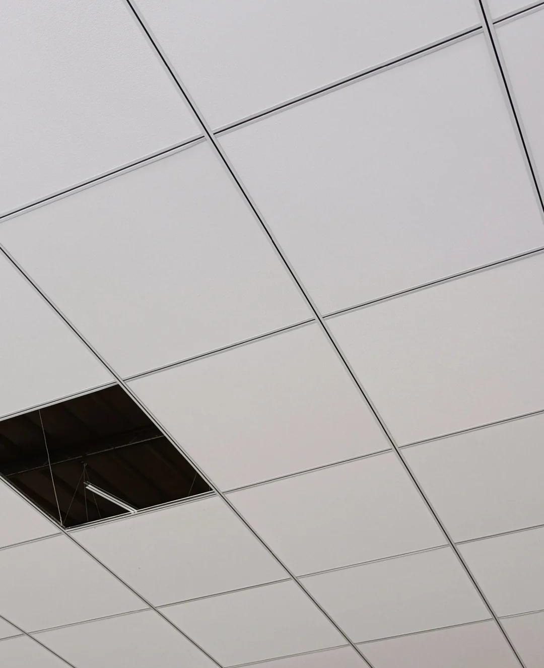 方塊無(wú)塵石膏板天花